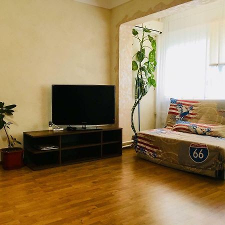 Peremohy Avenue 17 Daire Kiev Dış mekan fotoğraf