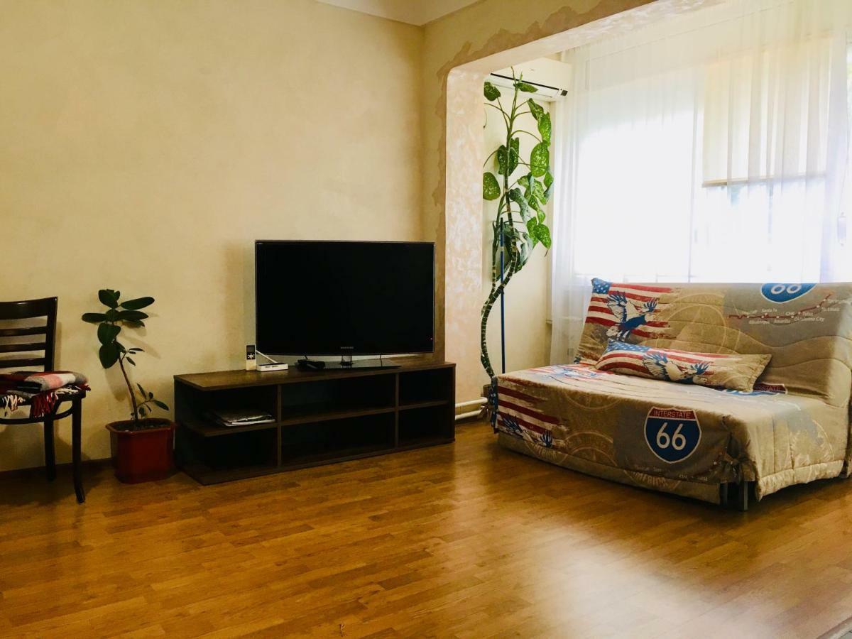 Peremohy Avenue 17 Daire Kiev Dış mekan fotoğraf