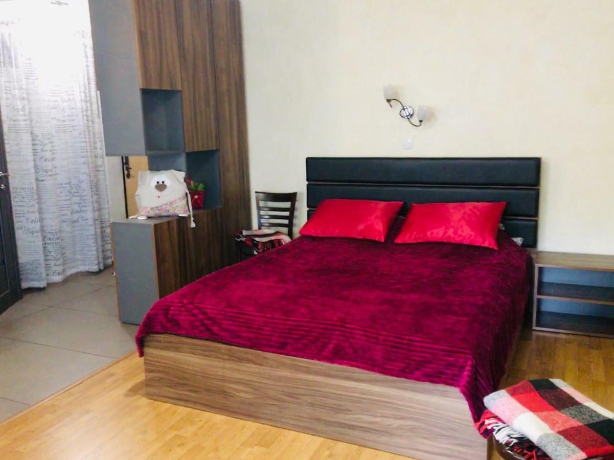 Peremohy Avenue 17 Daire Kiev Dış mekan fotoğraf